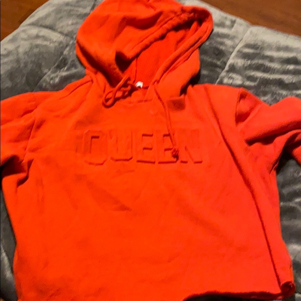 Queen Cropped Hoodie